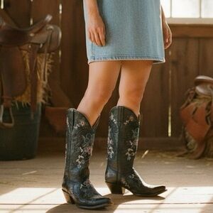 Old Gringo Bonnie Embroidered Leather Western Cowboy Boots